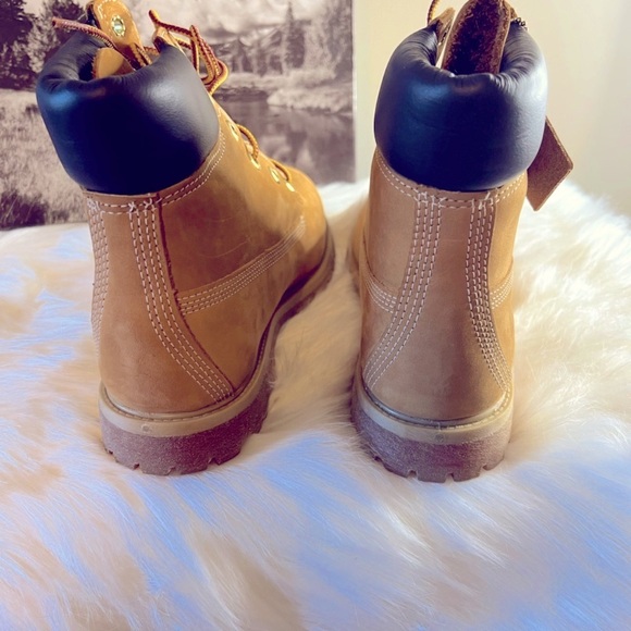 Timberland 6" Premium Wheat - Picture 4 of 6